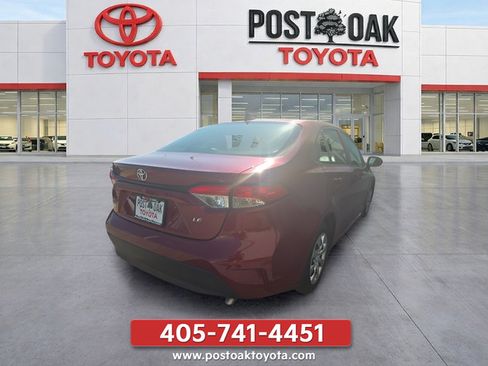 Used 2025 Toyota Corolla LE FWD image 6