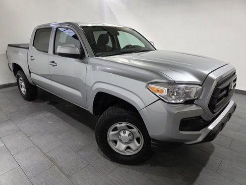 Used 2022 Toyota Tacoma SR image 7