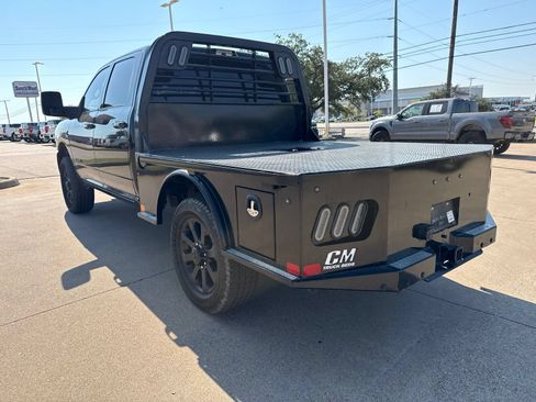 Used 2024 RAM 2500 Big Horn w/ Night Edition AWD/4WD image 5