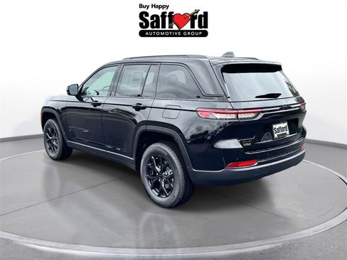 New 2025 Jeep Grand Cherokee 4WD image 6