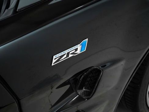 Used 2010 Chevrolet Corvette ZR1 w/ Preferred Equipment Group RWD image 17