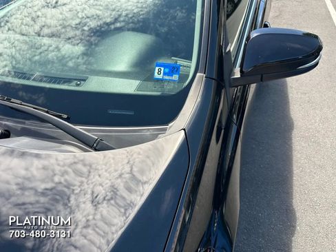 Used 2016 Toyota RAV4 XLE AWD/4WD image 9