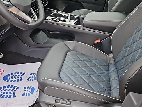 New 2026 Volkswagen Atlas Cross Sport SEL Premium R-Line AWD/4WD image 28