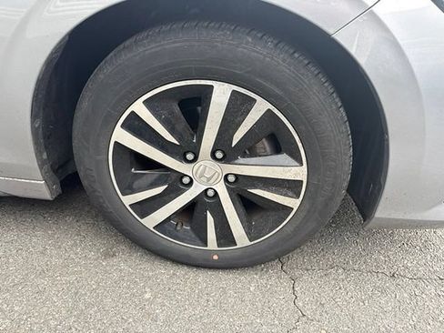 Used 2023 Honda Civic LX image 5