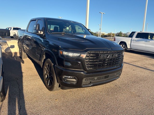 Used 2025 RAM 1500 Laramie w/ Night Edition AWD/4WD image 3