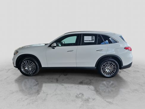 Certified 2026 Mercedes-Benz GLC 300 4MATIC image 9