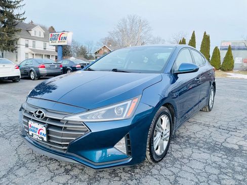 Used 2020 Hyundai Elantra SEL FWD image 1