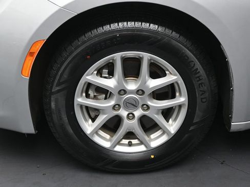 Used 2022 Chrysler Voyager LX FWD image 36