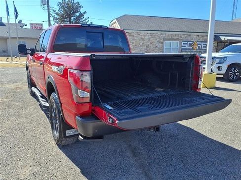 Used 2024 Nissan Titan PRO-4X w/ Pro-4x Convenience Package image 20