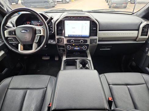 Used 2022 Ford F350 Lariat w/ Black Appearance Package image 17