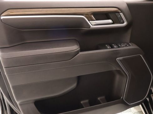 Used 2023 Chevrolet Silverado 1500 LT image 15