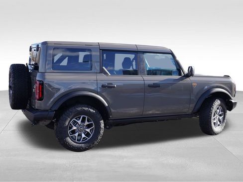 Certified 2025 Ford Bronco Badlands image 4