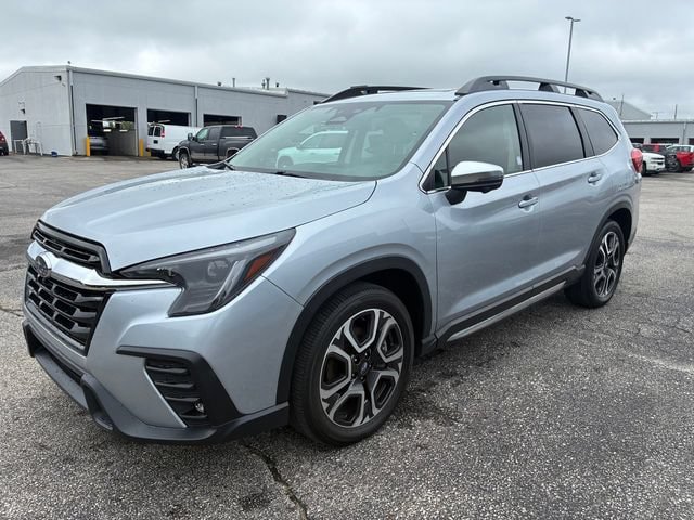 Used 2023 Subaru Ascent Limited w/ Technology Package AWD/4WD image 10