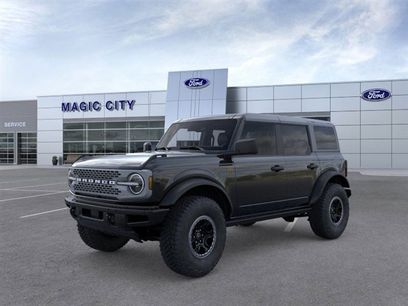 New 2025 Ford Bronco Badlands w/ Sasquatch Package