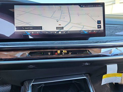 New 2025 BMW i7 eDrive50 w/ Premium Package image 24