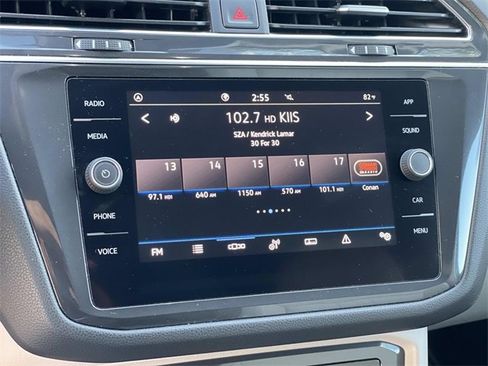 Used 2022 Volkswagen Tiguan SE image 10