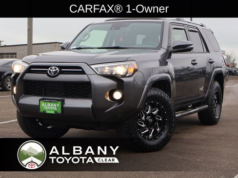 Used 2020 Toyota 4Runner SR5 Premium image 1