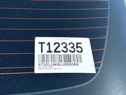 Used 2020 Toyota Camry SE FWD image 29