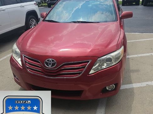 Used 2011 Toyota Camry XLE w/ XLE Extra-Value Pkg #2 FWD image 1