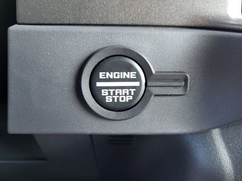 New 2025 Ford Bronco Badlands image 17