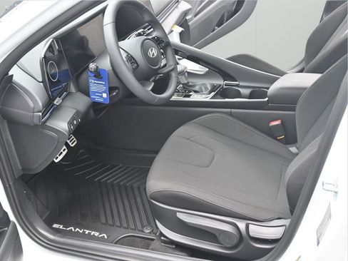 New 2026 Hyundai Elantra Sport FWD image 5
