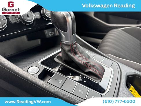 Used 2019 Volkswagen Jetta GLI FWD image 15