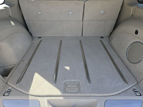 Used 2015 Jeep Grand Cherokee Overland w/ Advanced Technology Group image 34