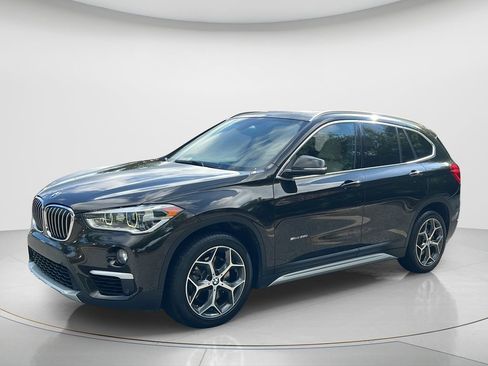 Used 2017 BMW X1 sDrive28i FWD image 1