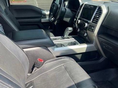 Used 2016 Ford F150 Lariat w/ Equipment Group 502A Luxury AWD/4WD image 7