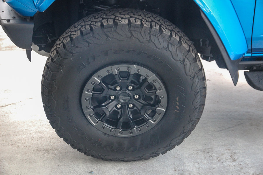 New 2026 Ford Bronco Raptor w/ Interior Carbon Fiber Pack AWD/4WD image 13