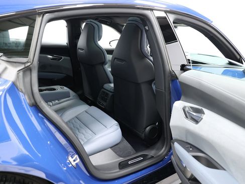 Used 2024 Audi e-tron GT Premium Plus w/ Performance Package image 66