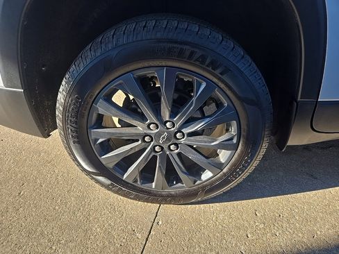 Used 2022 Chevrolet Traverse RS w/ LPO, Floor Liner Package image 23