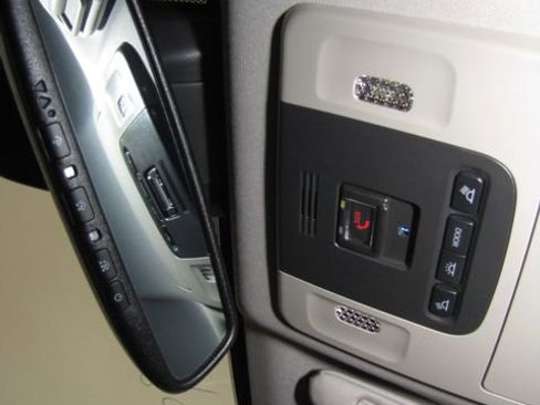 Used 2023 Toyota Camry XLE FWD image 8