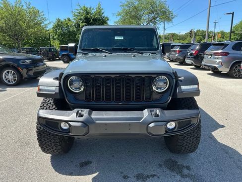 Used 2025 Jeep Wrangler Unlimited Sport AWD/4WD image 3