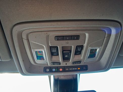 Used 2022 GMC Sierra 3500 Denali image 31