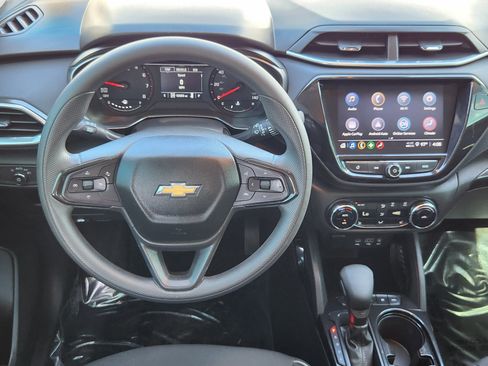 Used 2023 Chevrolet TrailBlazer LT w/ Convenience Package AWD/4WD image 10