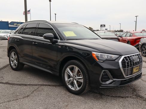 Used 2019 Audi Q3 2.0T Premium w/ Convenience Package image 3