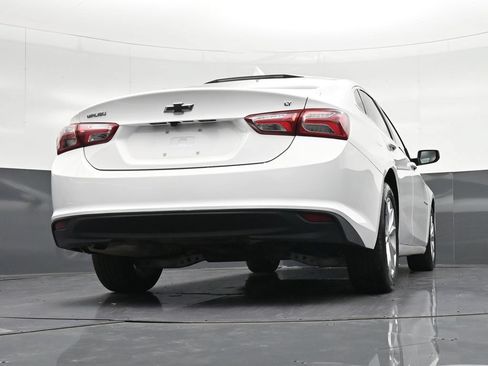 Used 2020 Chevrolet Malibu LT FWD image 19