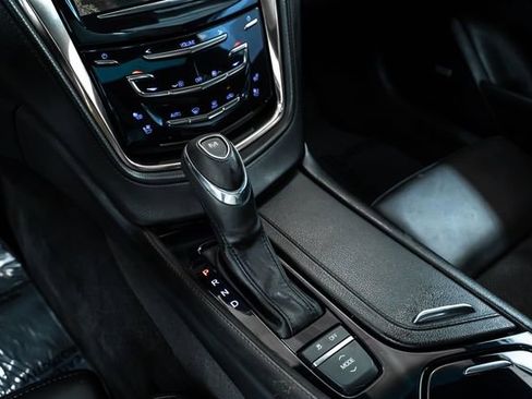 Used 2016 Cadillac CTS V w/ Luxury Package image 29