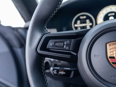 Used 2026 Porsche 911 GT3 RWD image 19