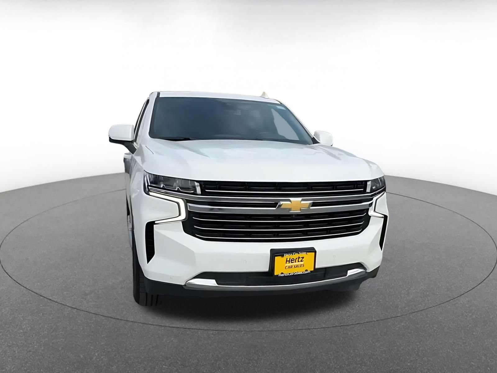 Used 2023 Chevrolet Tahoe LT w/ Luxury Package RWD image 3