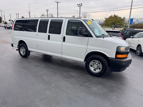 Used 2022 Chevrolet Express 3500 LS image 6