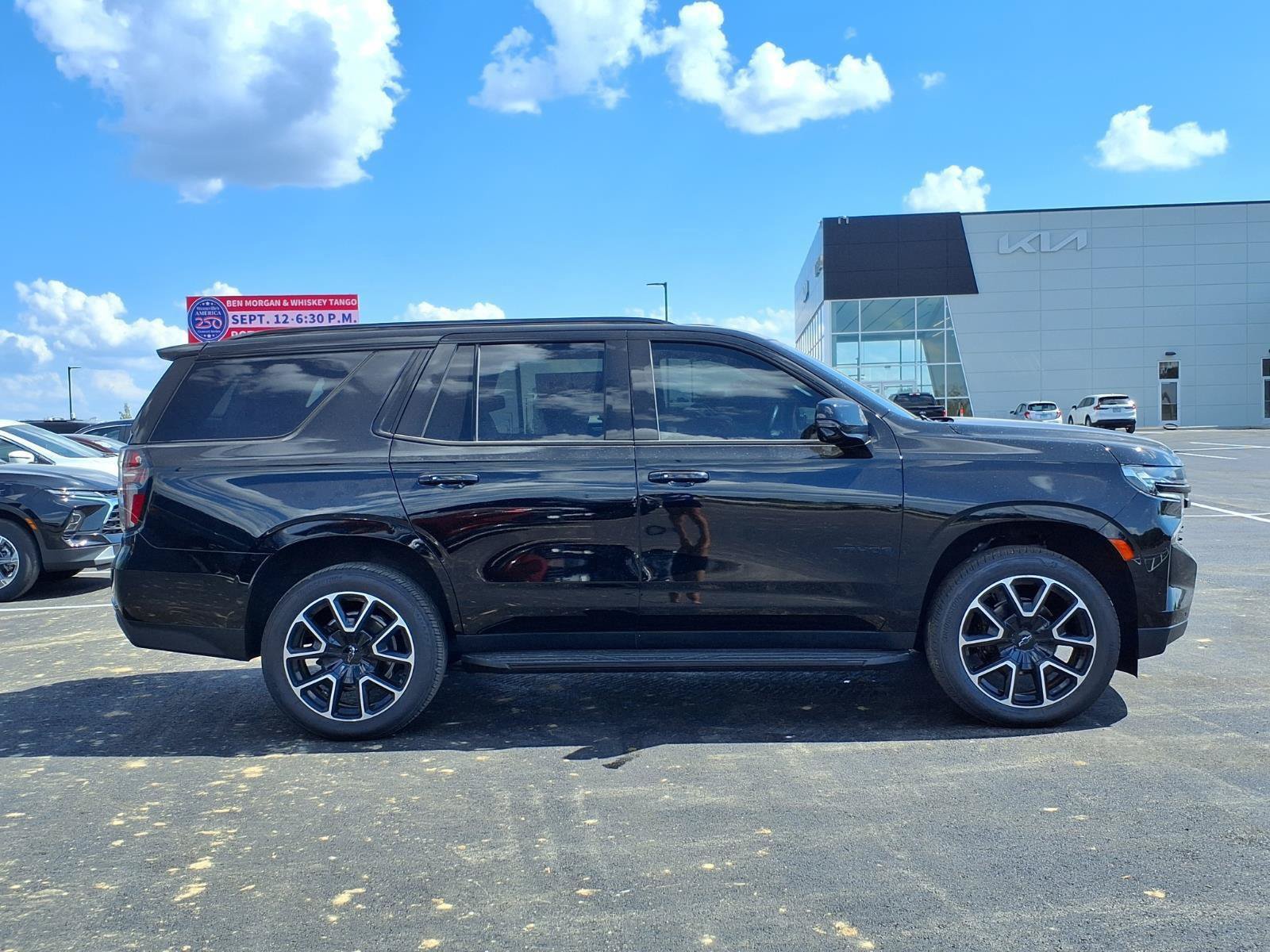 Used 2024 Chevrolet Tahoe RST w/ Luxury Package AWD/4WD image 33