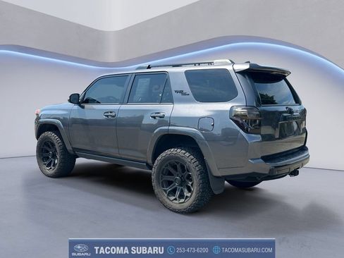 Used 2022 Toyota 4Runner TRD Off-Road Premium w/ TRD Black Wheel Package (TMS) AWD/4WD image 3