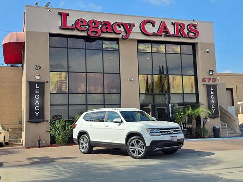 Used 2018 Volkswagen Atlas S image 2