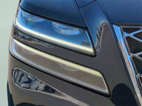 Used 2022 Genesis GV80 2.5T w/ Prestige Package 05 image 10