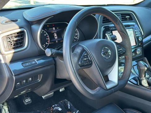 Used 2021 Nissan Maxima SR w/ Sport Mat Group FWD image 22