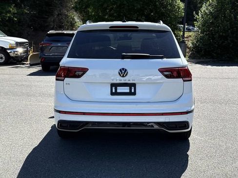 Used 2023 Volkswagen Tiguan SE R-Line FWD image 3