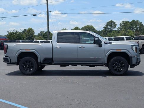 New 2026 GMC Sierra 2500 AT4 w/ AT4 Premium Plus Package AWD/4WD image 8