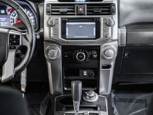 Used 2016 Toyota 4Runner SR5 image 21